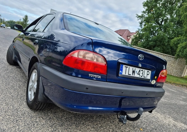 Toyota Avensis cena 8700 przebieg: 272000, rok produkcji 2002 z Krobia małe 121